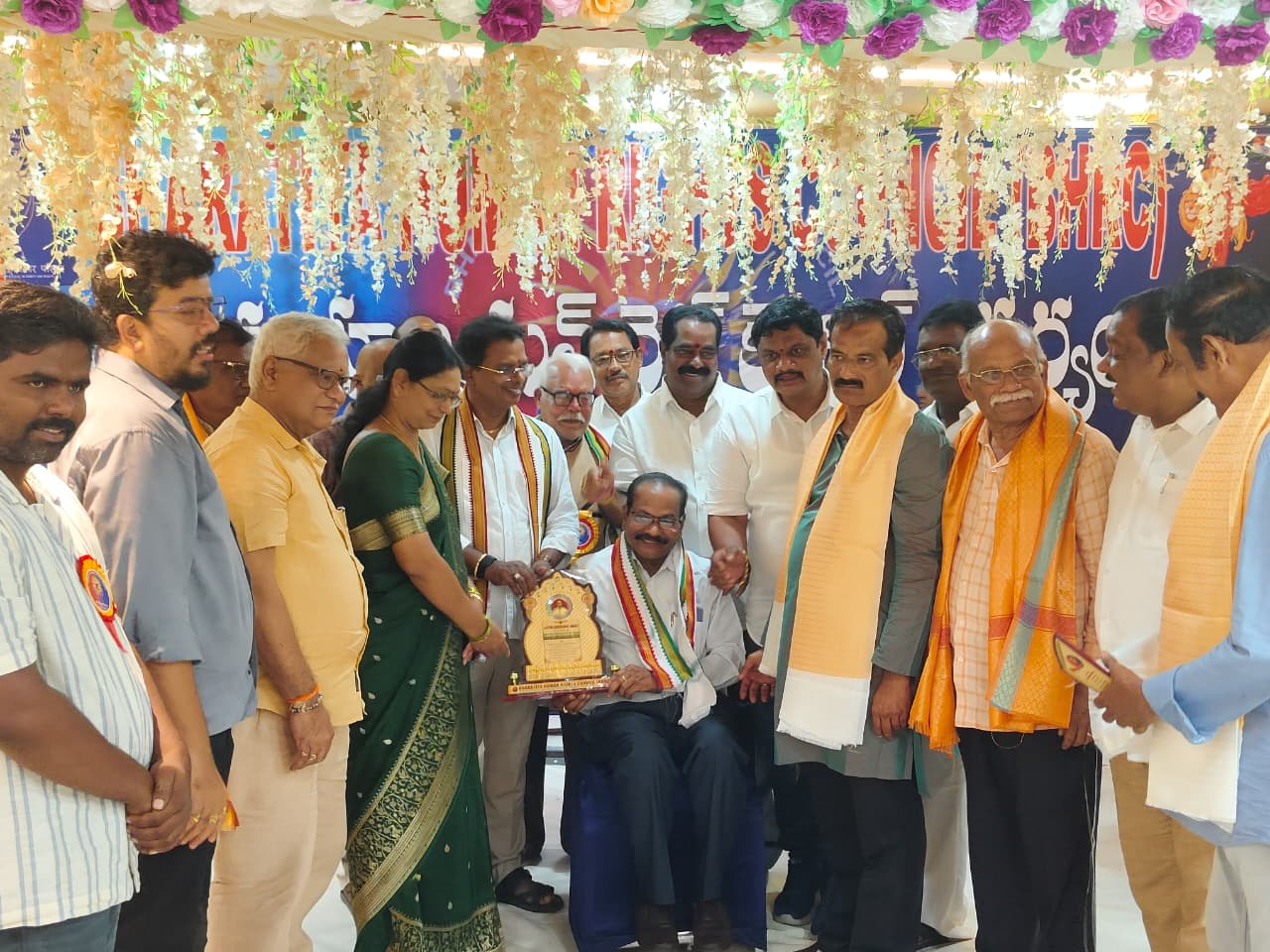 Balivada Malleswara Rao receives Award